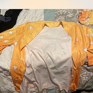Zenitsu cosplay Haori and leg warmers size medium (fits a small and large)